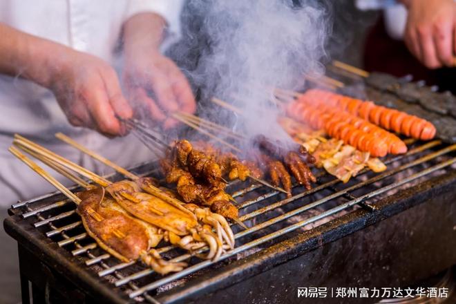 华酒店丨美食汇自助餐厅夏日焕新pg电子试玩平台郑州富力万达文(图4)
