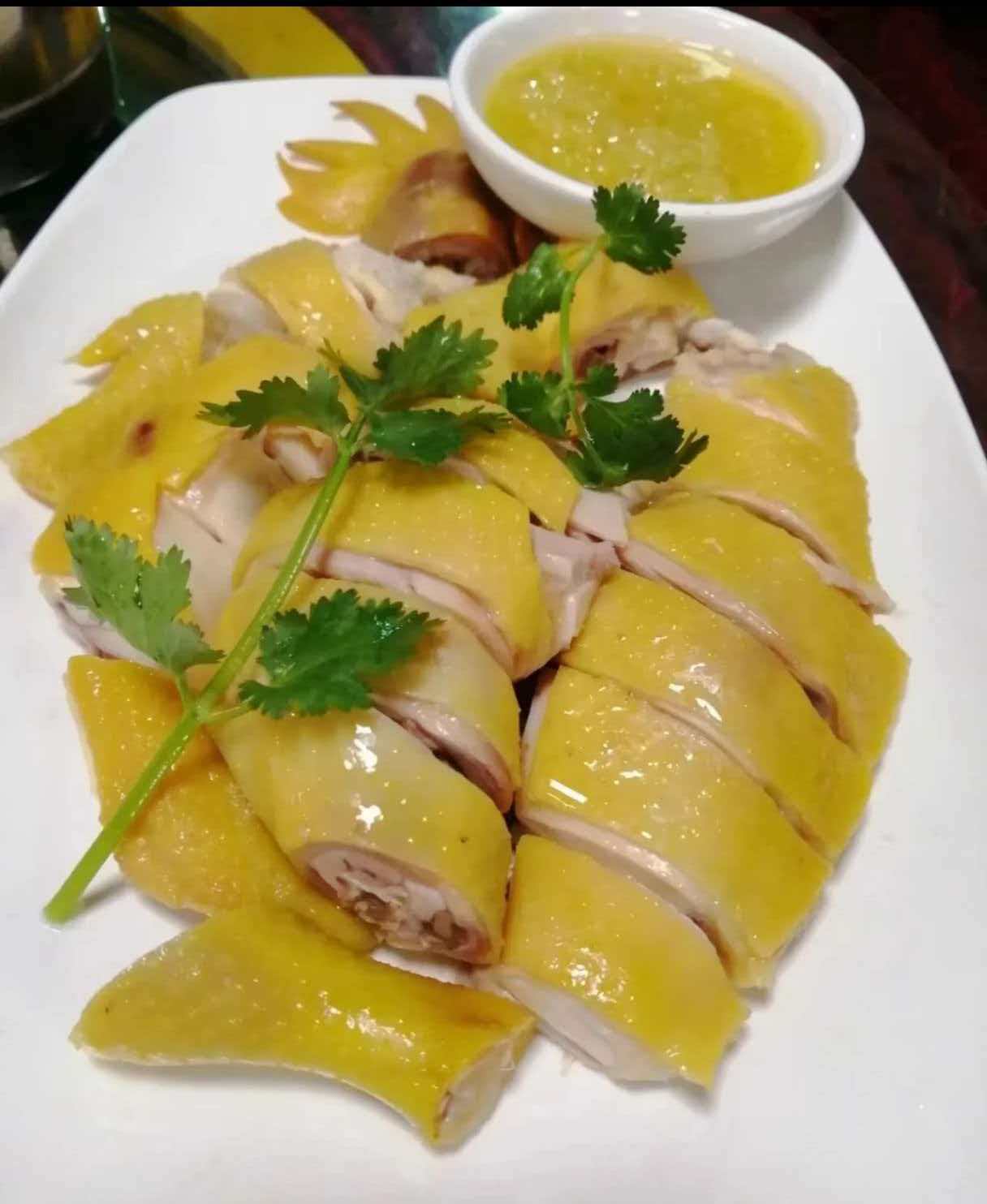 攻略：解锁海南岛的舌尖密码与椰城风情pg电子免费模拟器游戏海口旅游美食(图2)