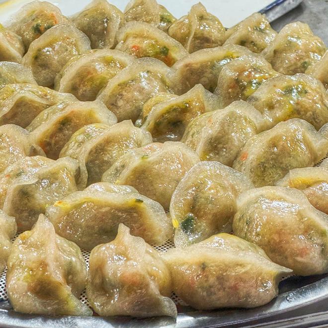 的美味本地人都习以为常游客看来十分怪异pg电子模拟器试玩广西夜市中最具特色(图11)